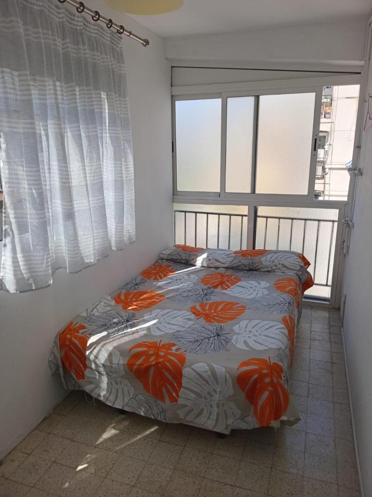 Habitaciones Compartidas En Un Apartamento Salou Exteriör bild