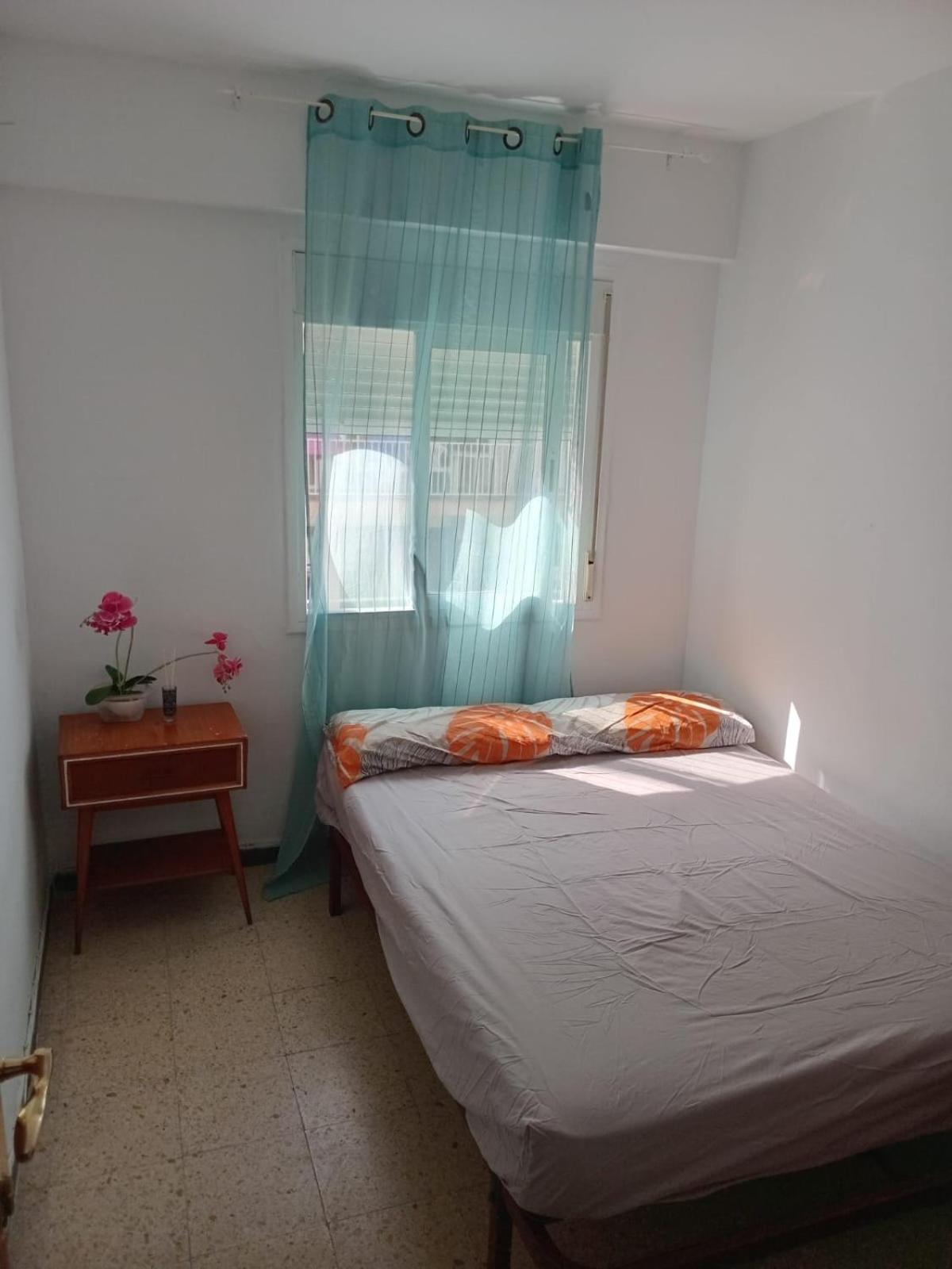 Habitaciones Compartidas En Un Apartamento Salou Exteriör bild